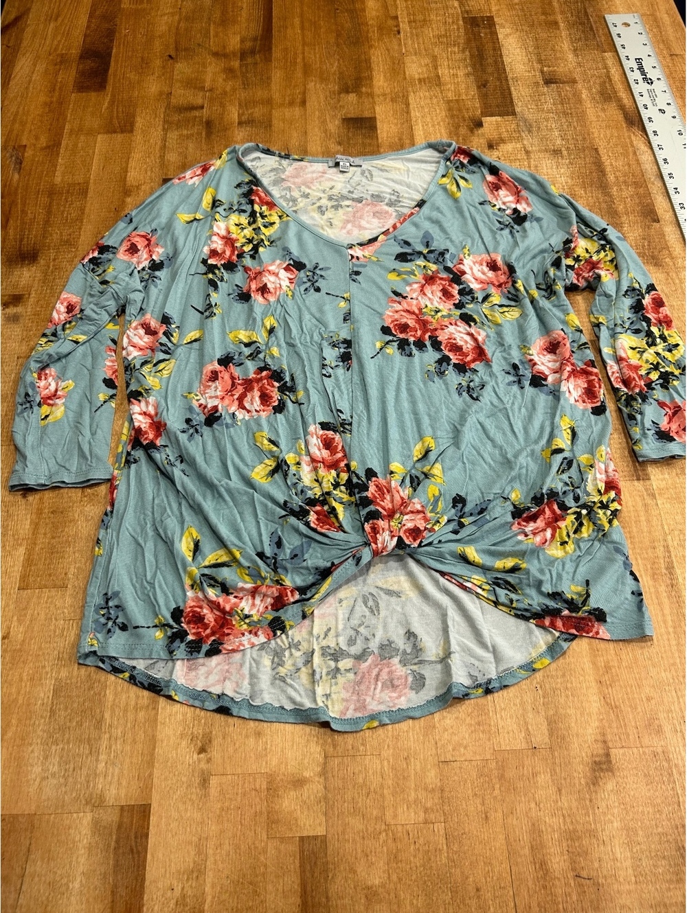 White Birch XL Floral Print V-Neck 3/4 Sleeve Top